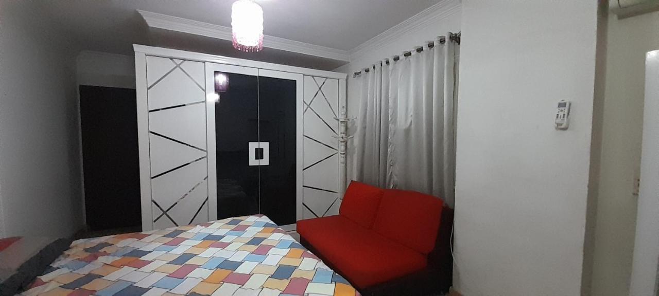Homestay Single Comfort: Private Bathroom Retreat