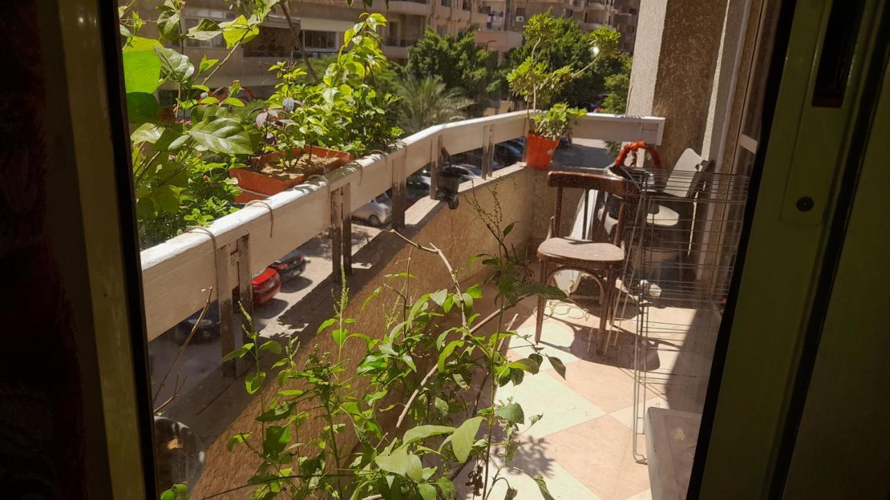 Single Comfort: Private Bathroom Retreat * Cairo